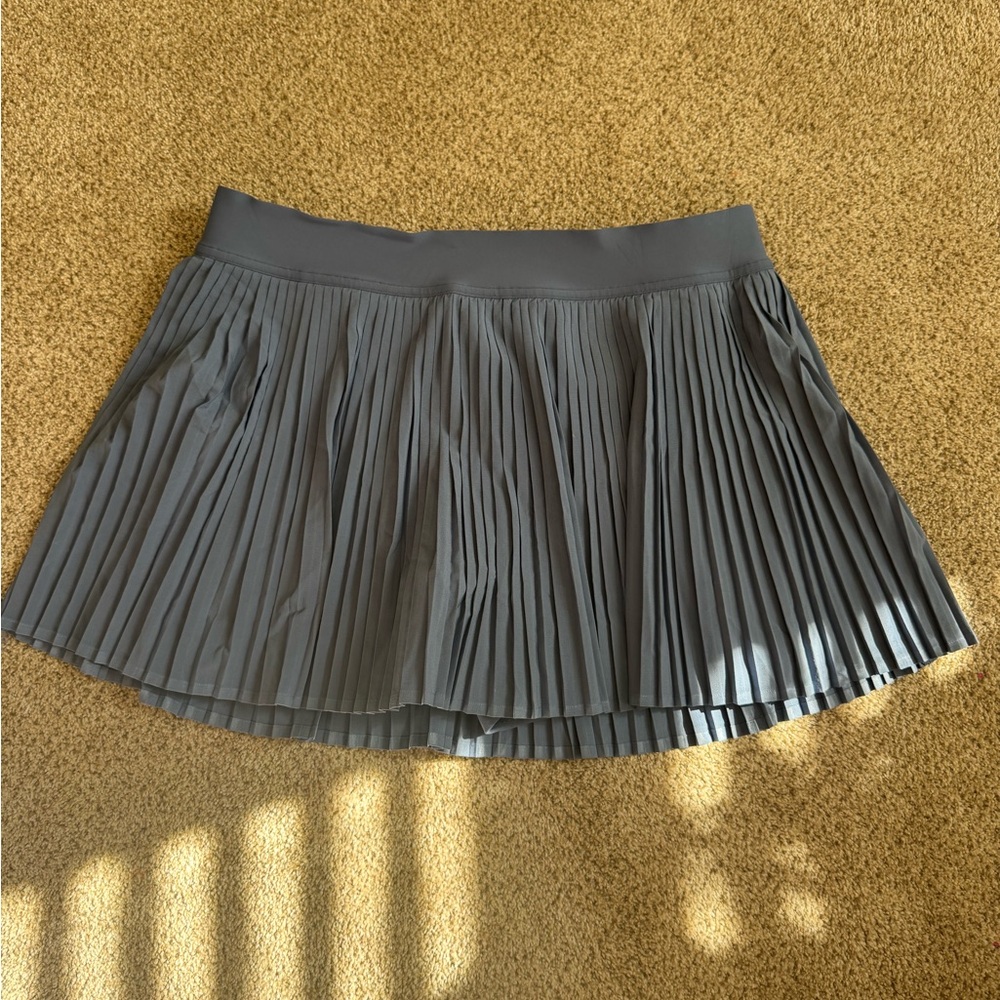 lululemon athletica Pleated Mini Skirt in Gray